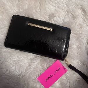 Bestsey Johnson wallet